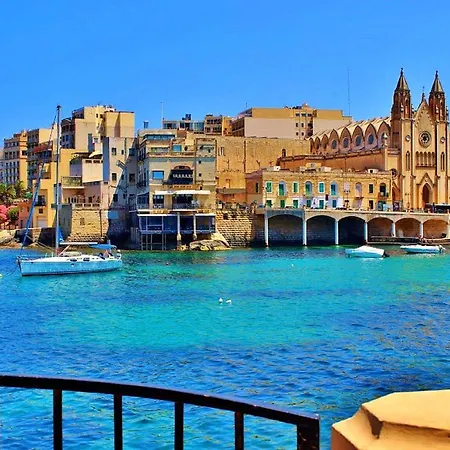 Spectacular Valletta And Harbour Views Lägenhet