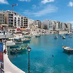 Spectacular Valletta And Harbour Views Lägenhet Sliema