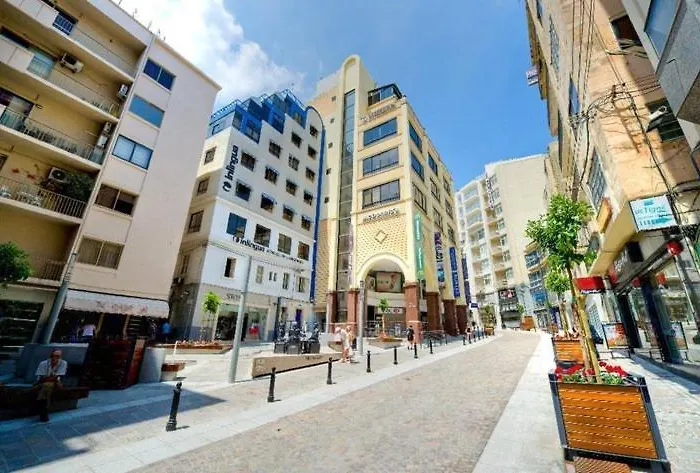 Spectacular Valletta And Harbour Views Lejlighed